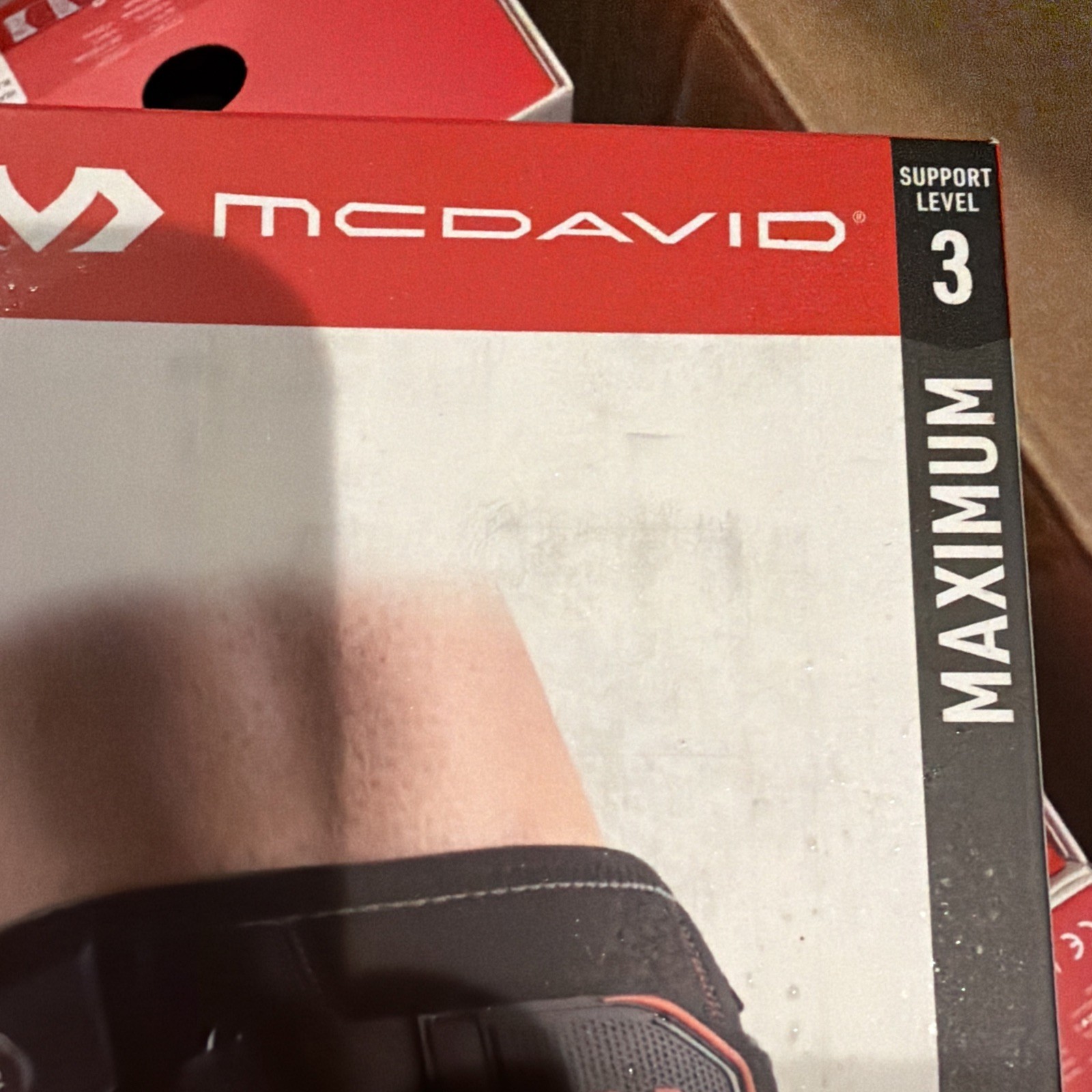 Mcdavid Level 3,Knee Brace w/dual disk hinges size large 15-16