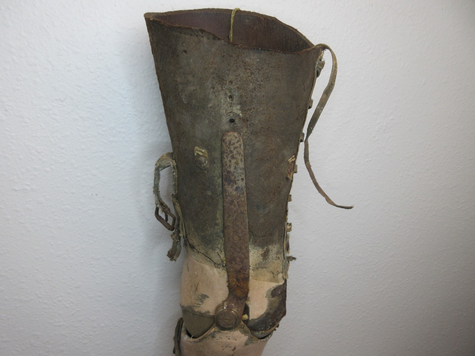Vintage Adult Prosthetic Left Leg Made of Wood & Leather – Old Loggers Leg