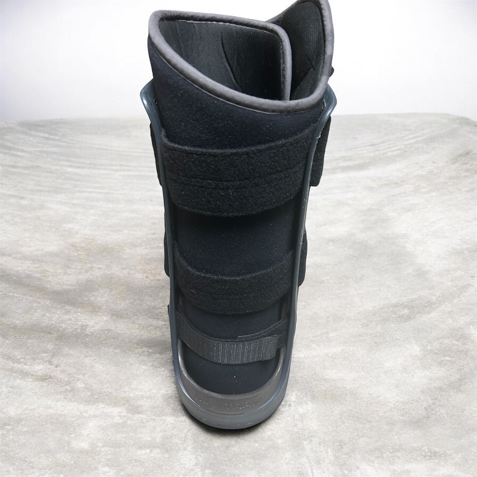 maxtrax II walking boot Large Universal **LOCAL Pick Up Only in MONROE NC**