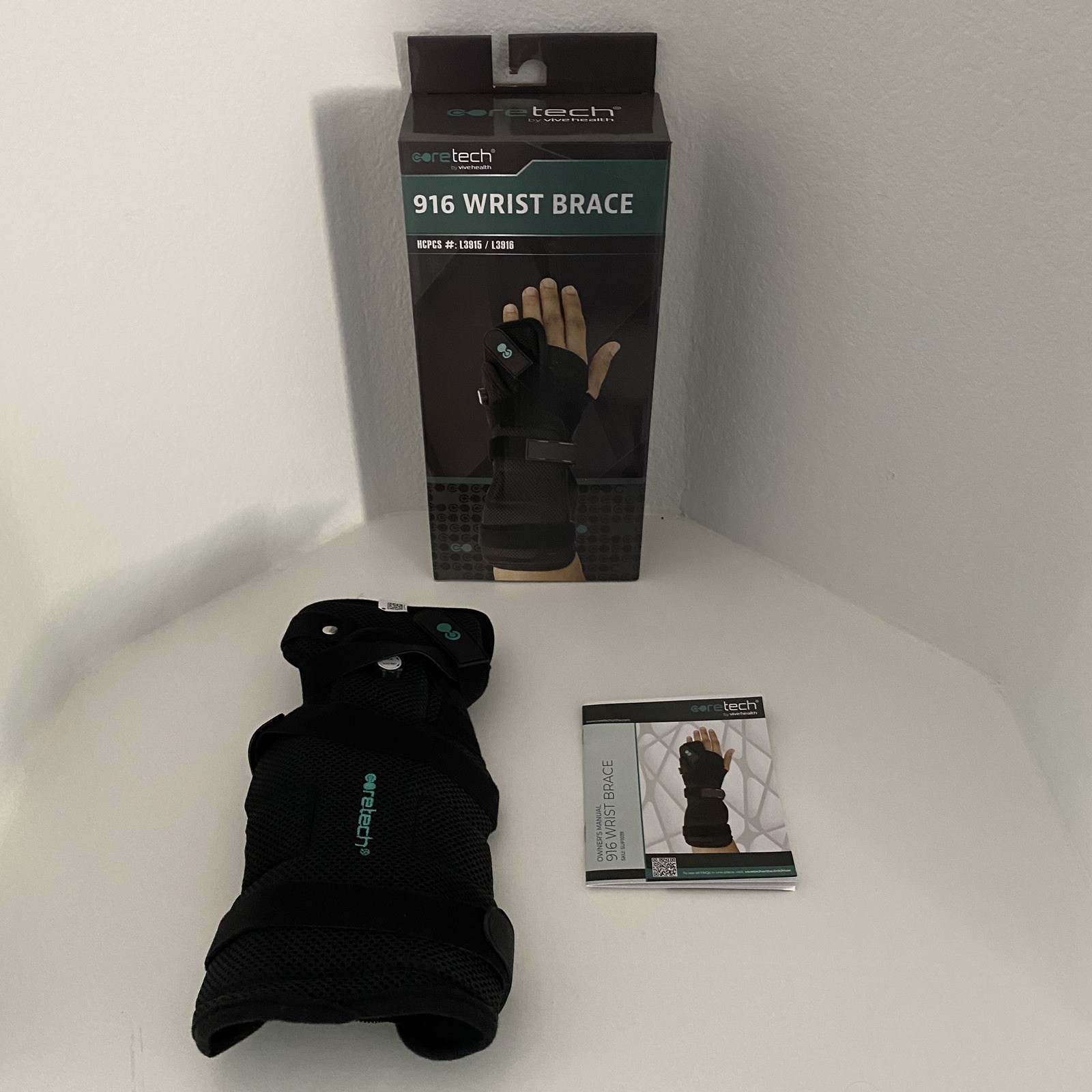New – CORETECH 916 Left/Right Universal Wrist Brace/Splint – Black w/Manual