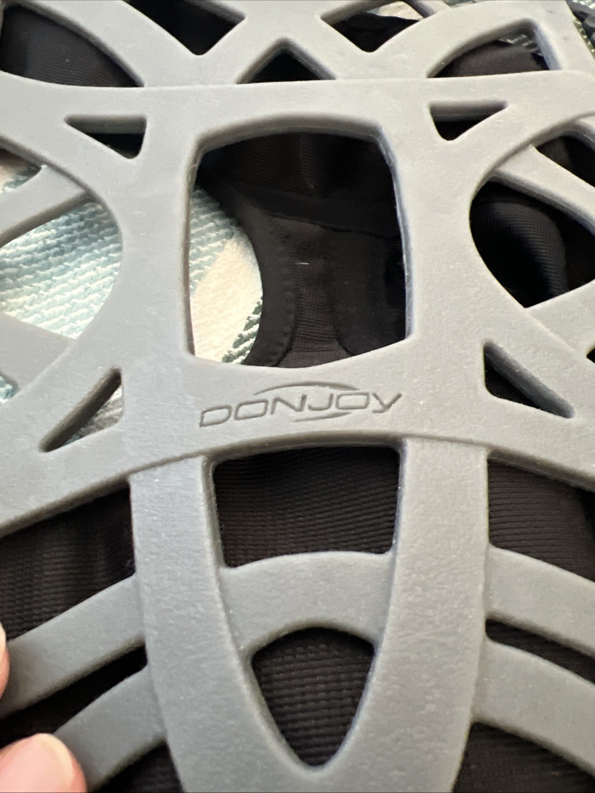 DonJoy Reaction Web Knee Brace Support V0282 17621 XL XXL X-Large XX-Large EUC
