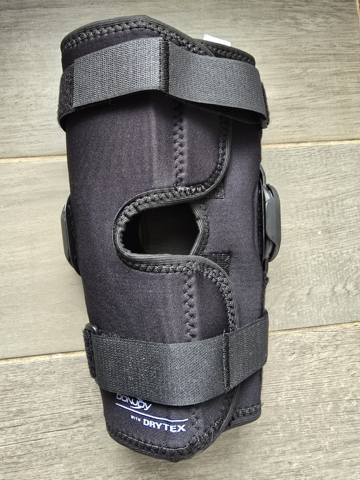 Donjoy Deluxe Hinged Knee Wrap Drytex Sleeve Open Popliteal (Medium)