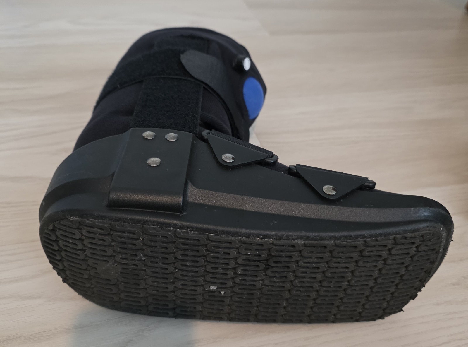 Boot Brace Support For Ankle, Knee and Foot Pump USED