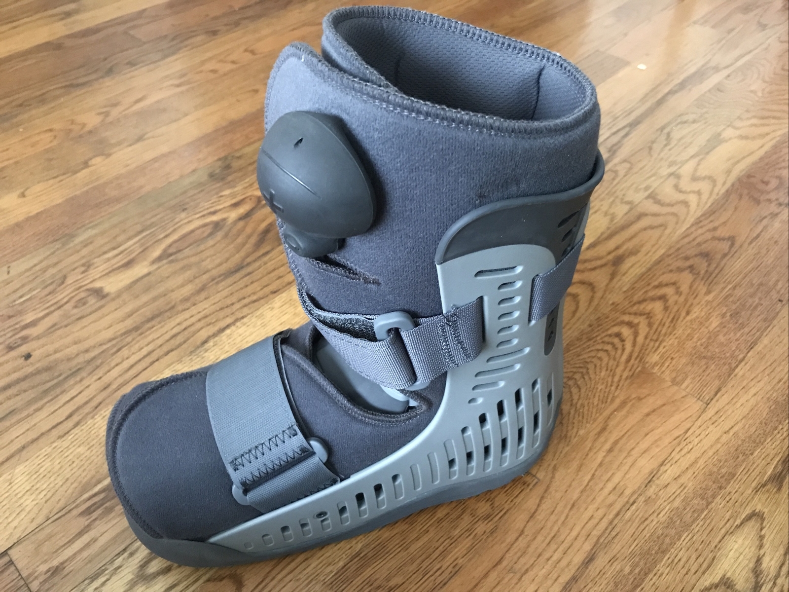 Rebound Air Walker Low Top S/M Fracture Boot Recovery Healing Foot Ankle Injury