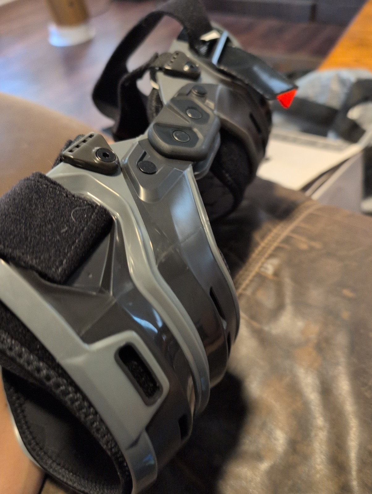 McDavid elite 4200 bio logix knee brace level 3+ size medium right 13-14”