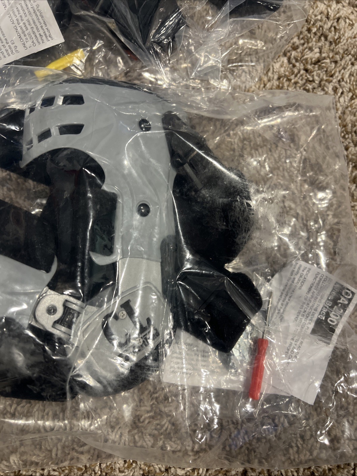 2 Comfortland OA-200-L, OA-200-R Knee Brace Left & Right (Pair) NEW In Package