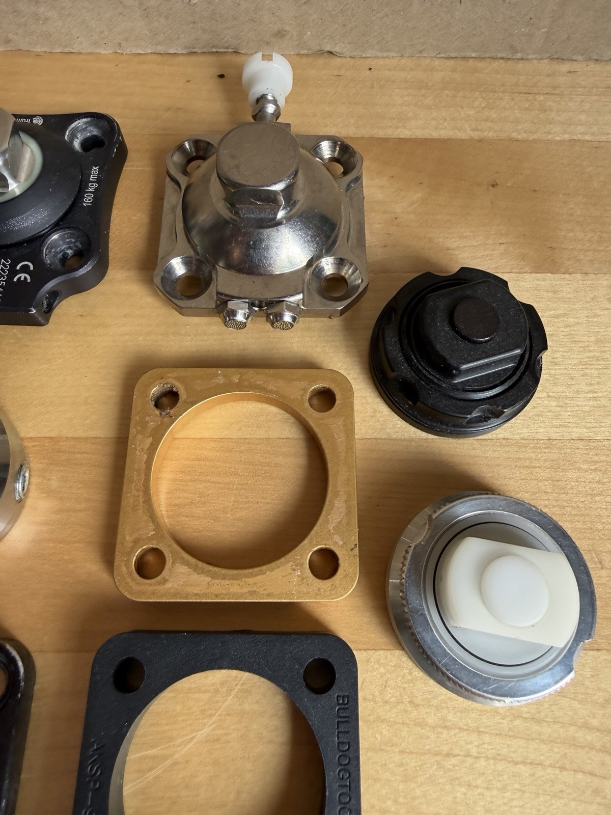 (16) Piece Prosthetic Component Lot…Ossur, Bulldog, Trulife etc misc