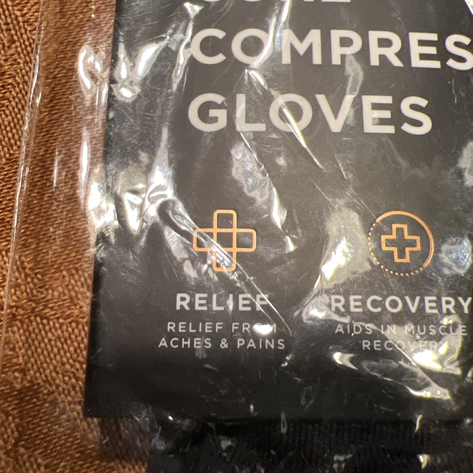 Tommie Copper Core Compression Full Finger Gloves Unisex Medium Sealed Package