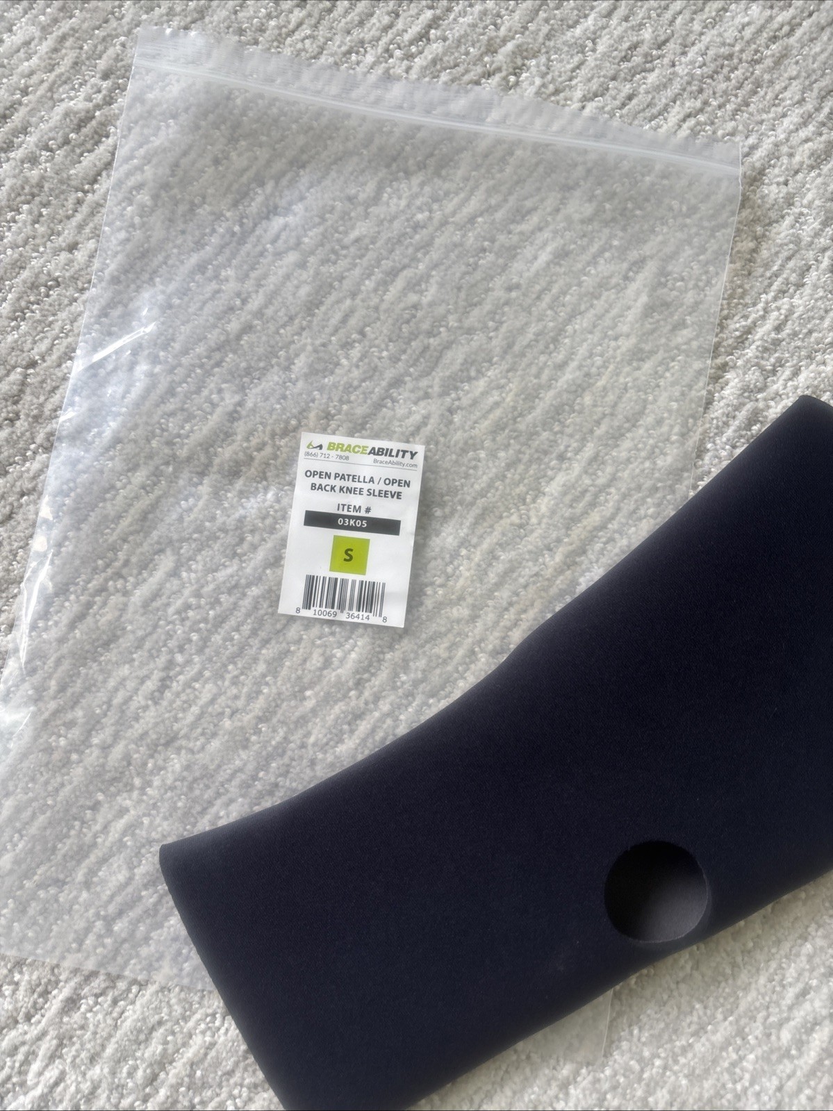 Open Patella/Open Back Neoprene Knee Sleeve | Water-Resistant Athletic Compressi
