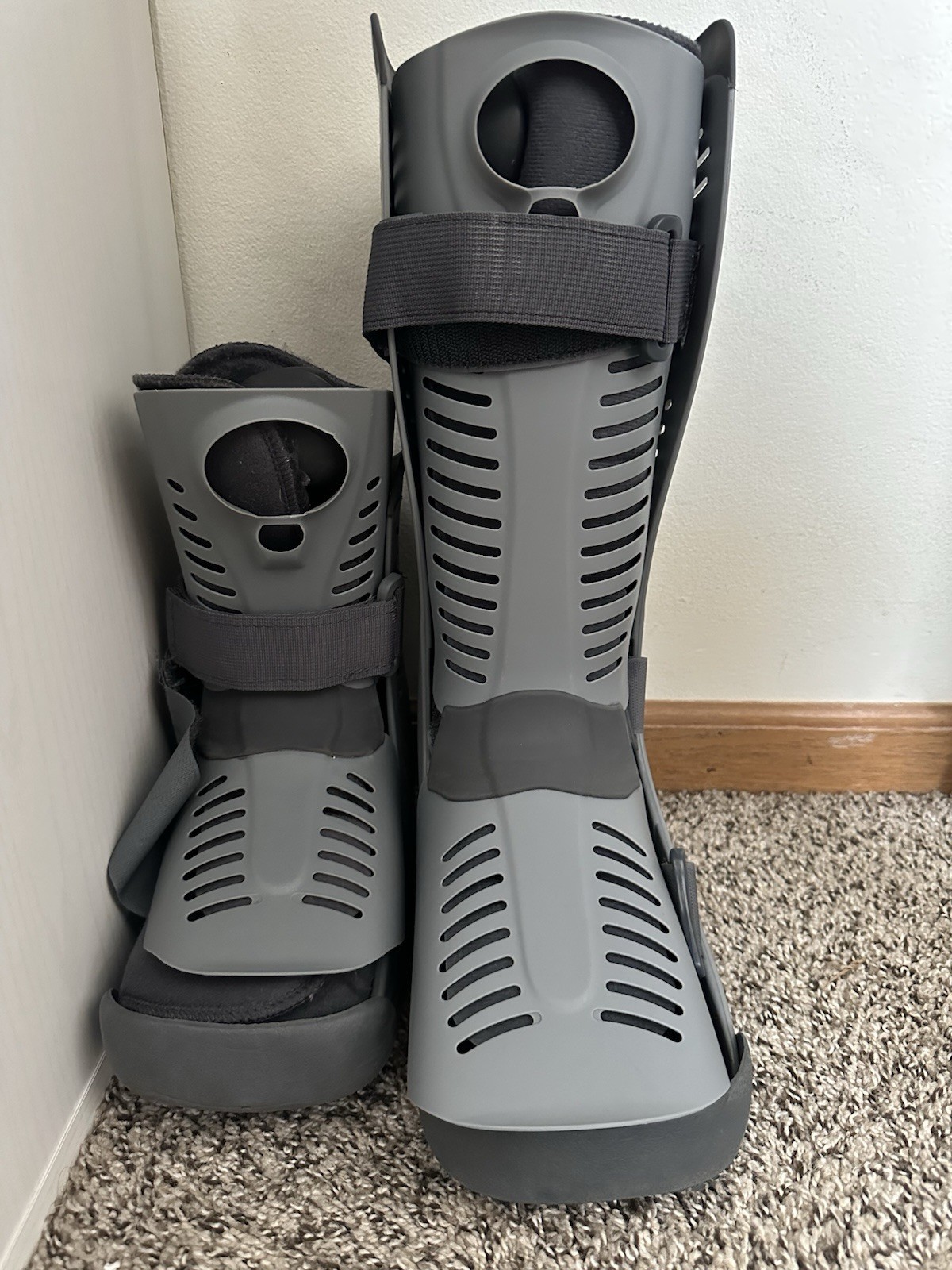 Ossur Rebound Air Walker Low + High Top Boots with Compression Straps & Air Pump