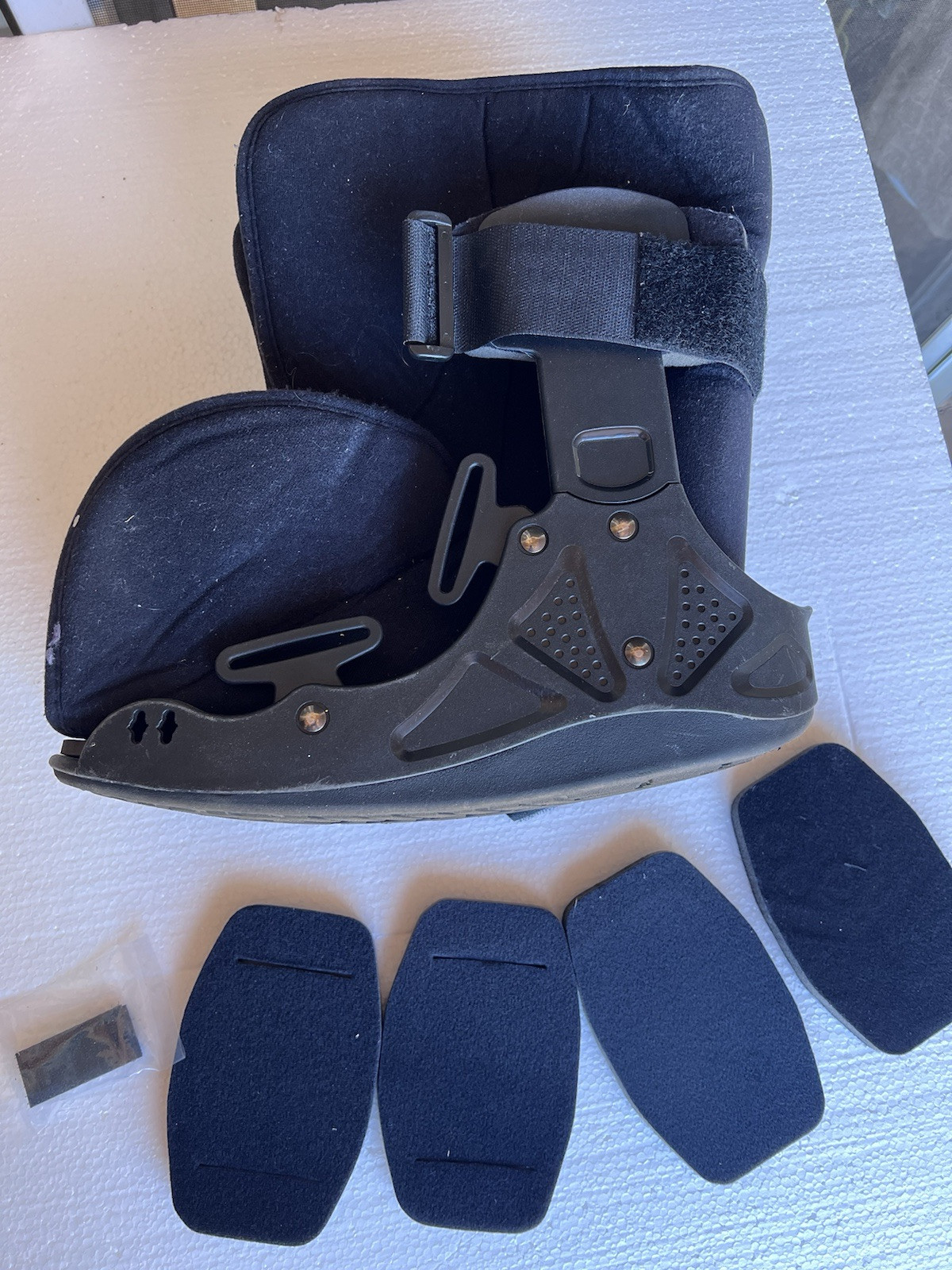 McKesson Walker Boot – Low-Top Walking Boot for Ankle Sprains and Fractures sz L