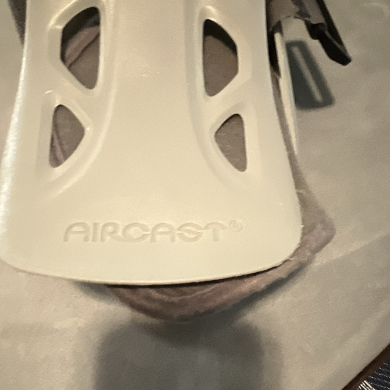 Aircast airbrace Size M Gray/Blue Ankle/Foot Adjustable Stabilizing