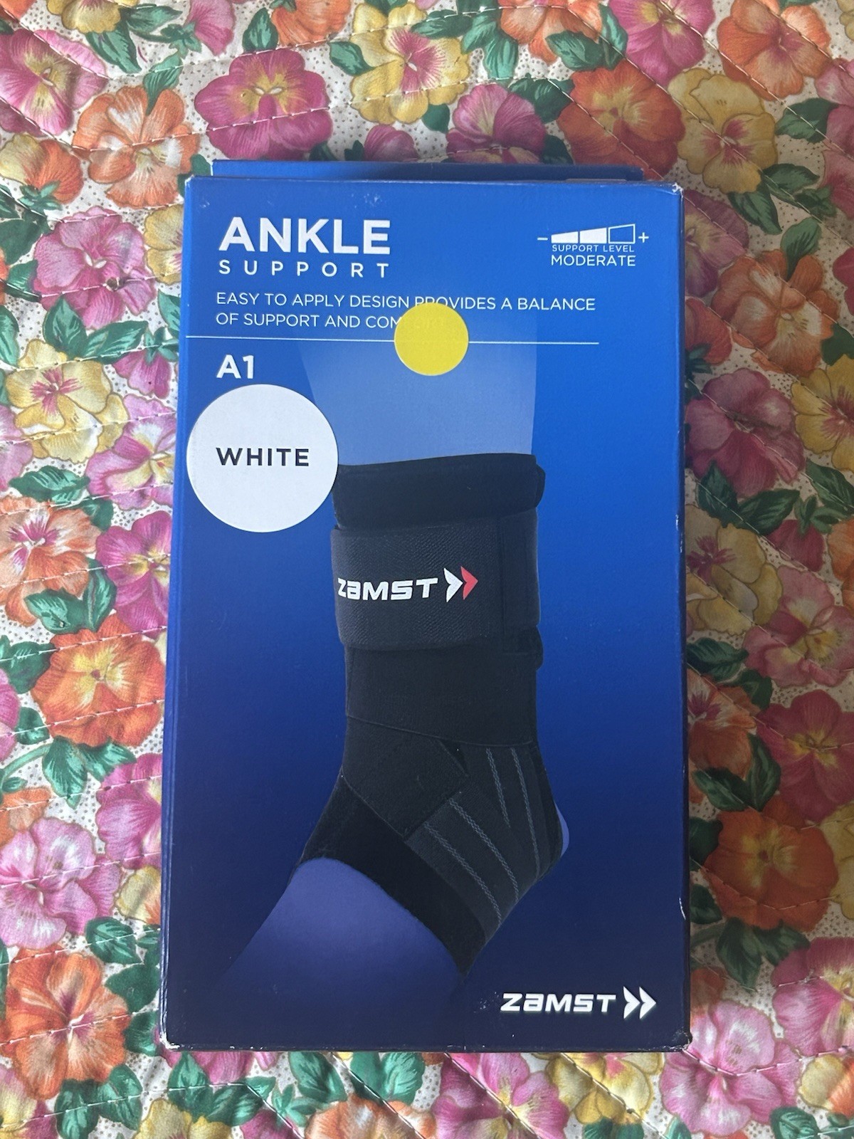 Zamst A1 White Ankle Brace for Sports – Breathable Sports Support (Right/Small)