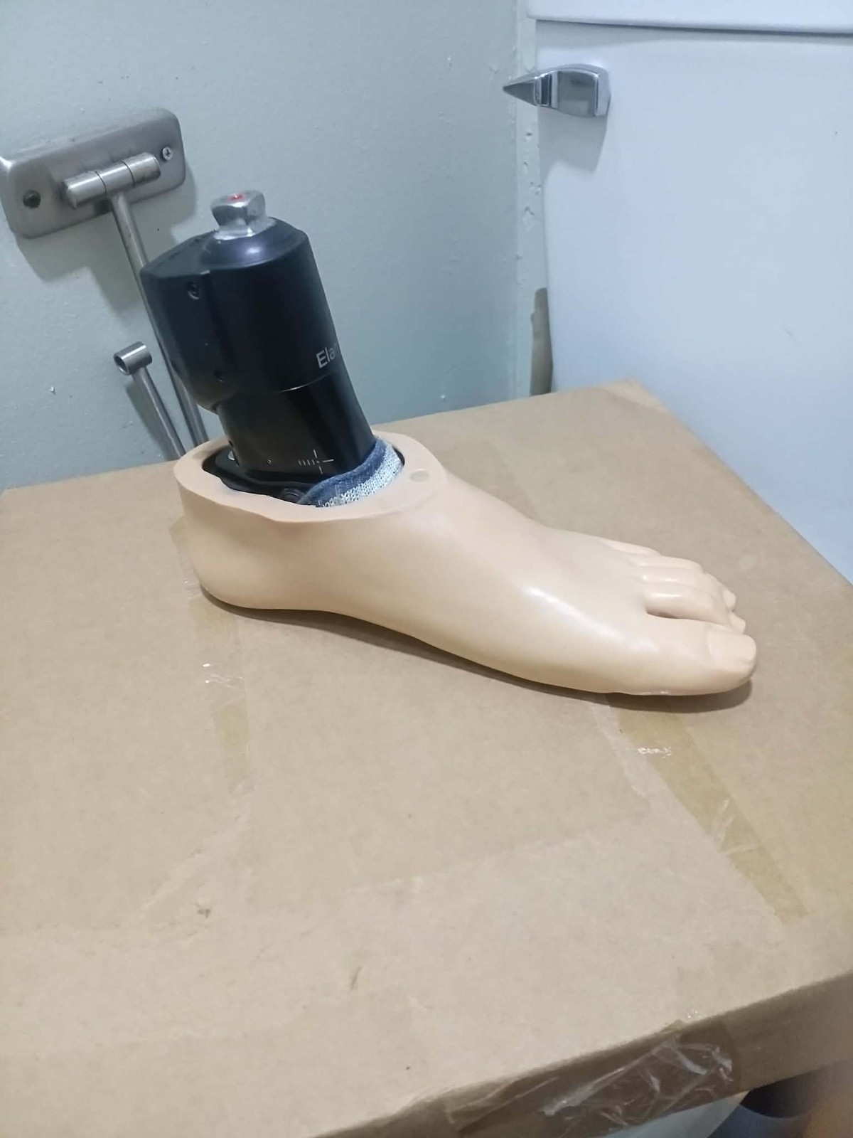Elan Foot Orthosis R/L Beige/Black w/ Power Adapter Charger Model Elan