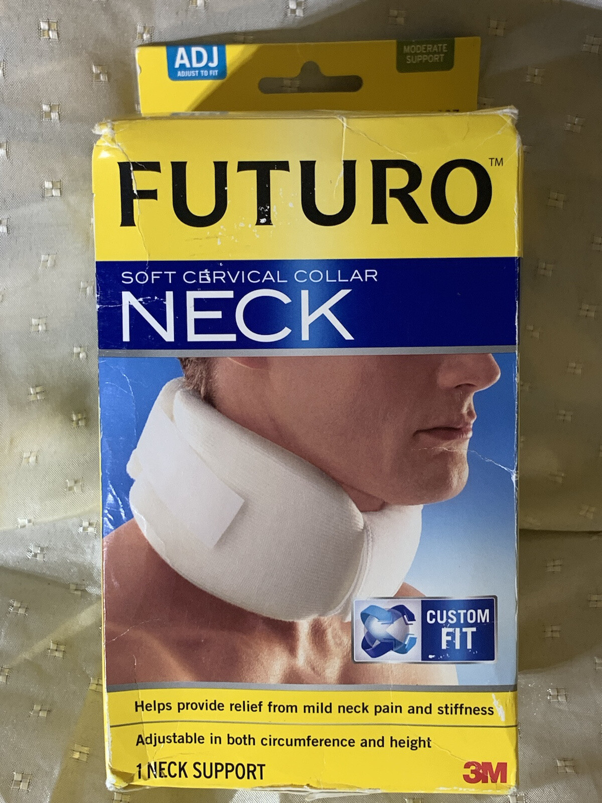 FUTURO Soft Cervical Collar Neck Custom Adjust. Fit Moderate Support 09027