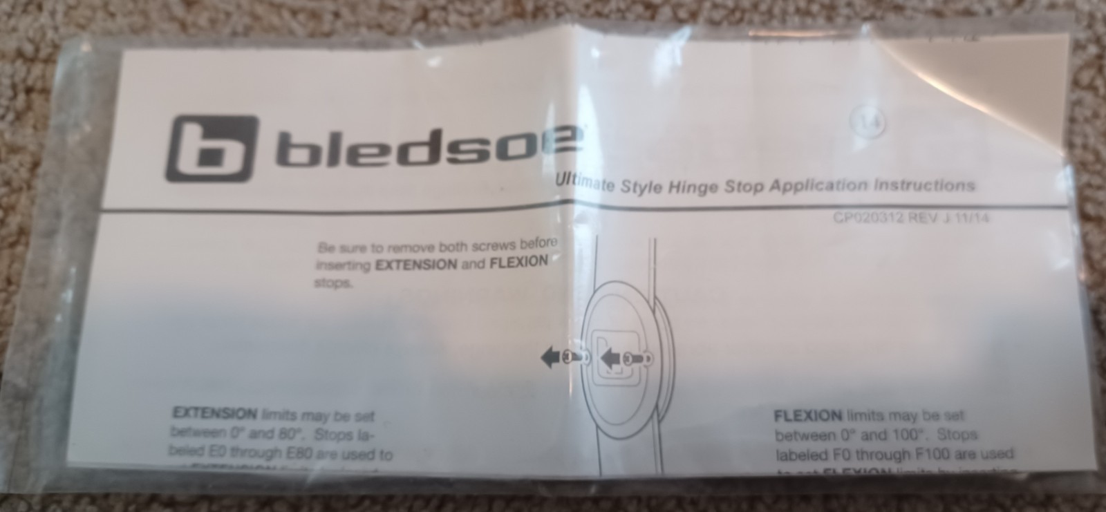 BLEDSOE CROSSOVER Classic (Pull On) Knee Brace For Patella Tracking