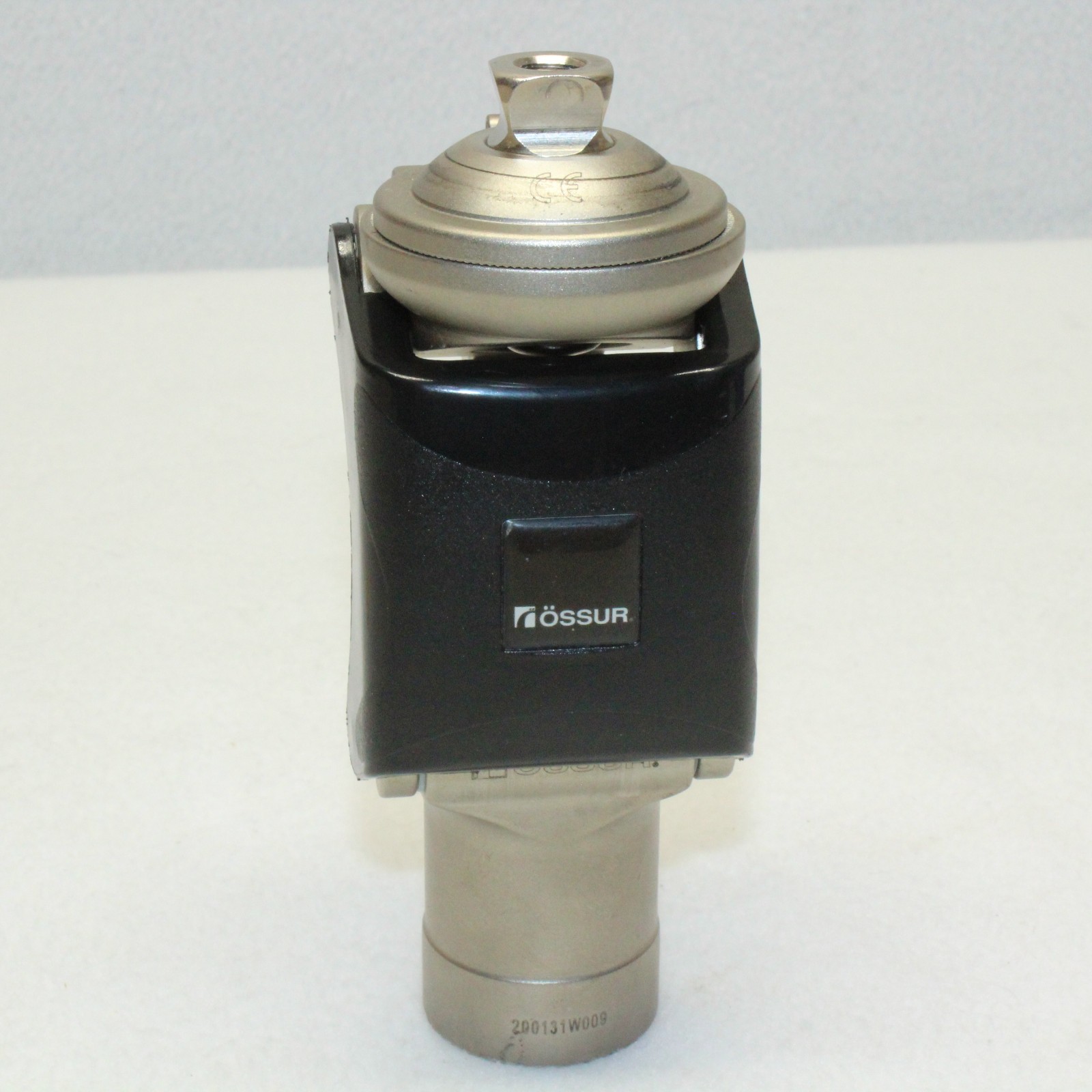 EXCELLENT OSSUR OFM1 BALANCE MECHANICAL POLYCENTRIC PROSTHETIC KNEE SYSTEM