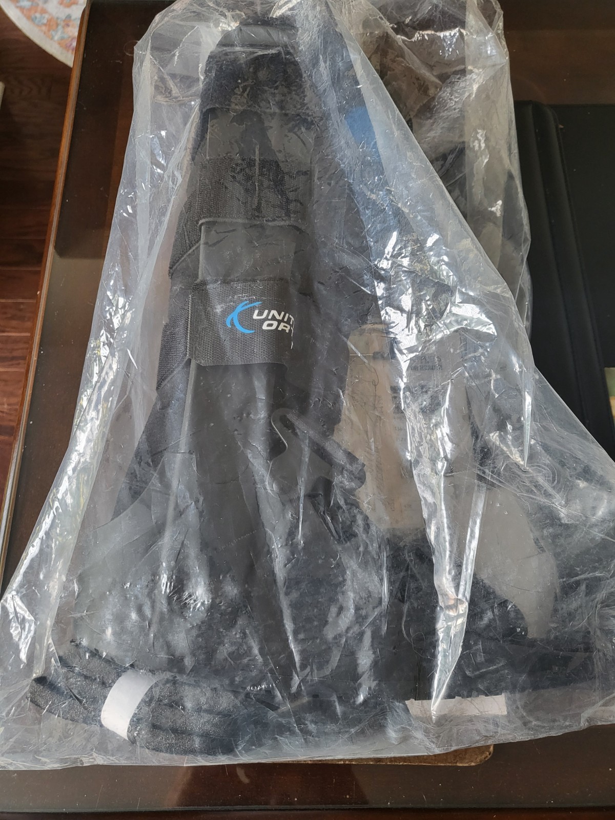 United Ortho Cam Walker Fracture Boot, Medium, Black ‎USA14005