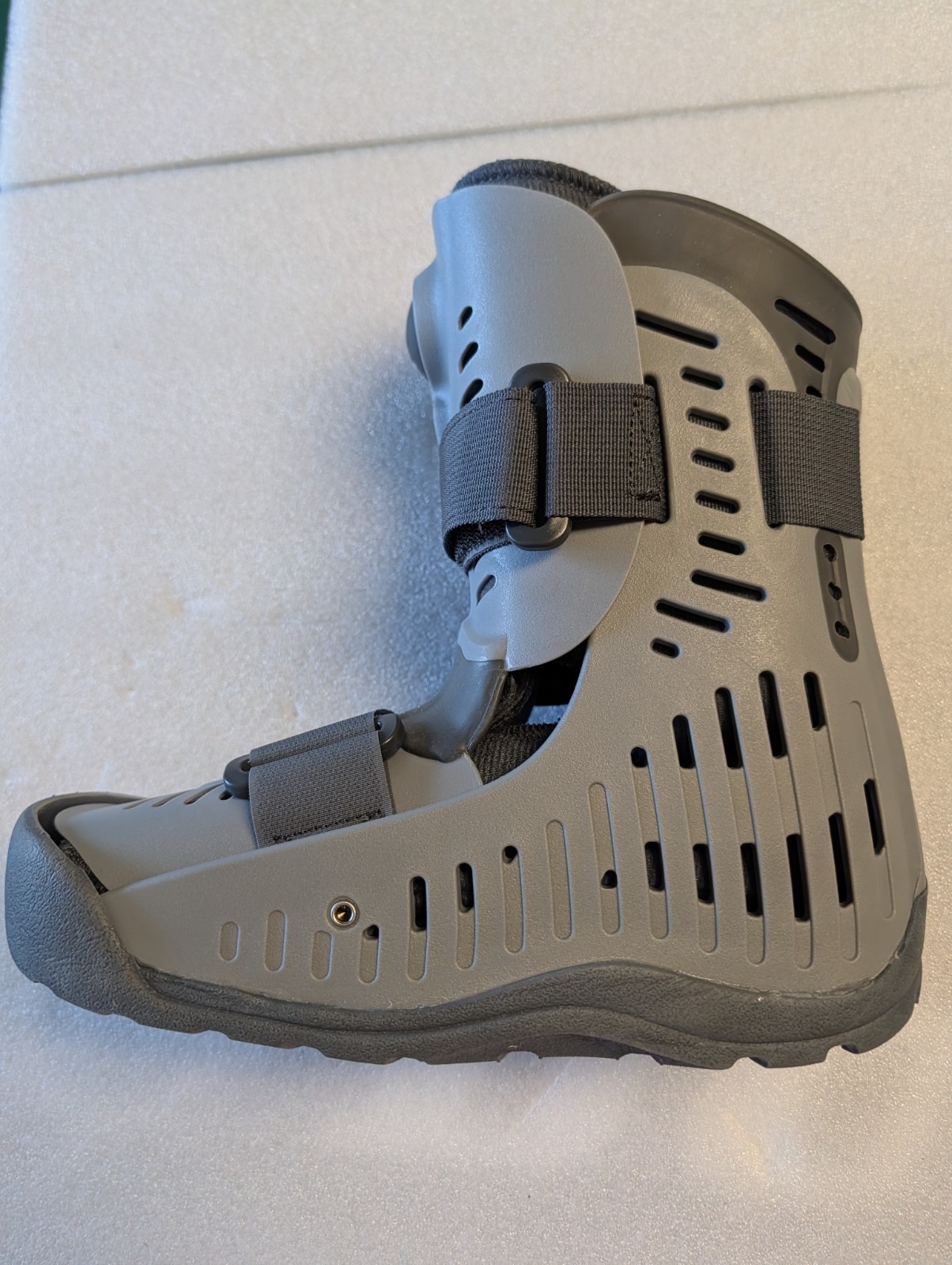 Ossur Rebound Air Walker LT Short Boot