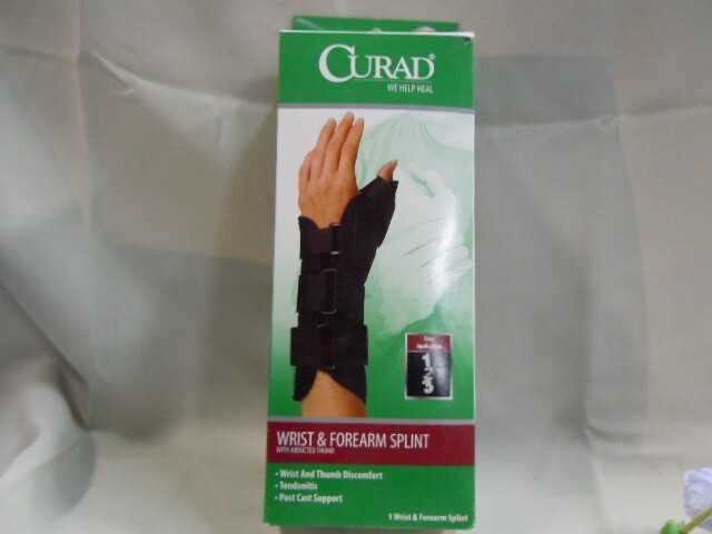 CURAD Wrist Forearm Splint Abducted Thumb, Large Right