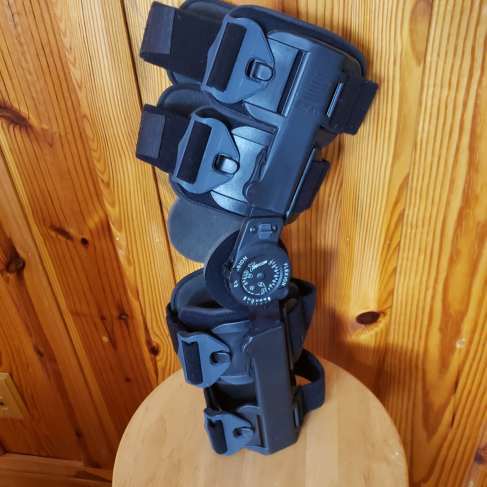 Knee Brace Left/Right Breg T Scope Premier Padded Adjustable