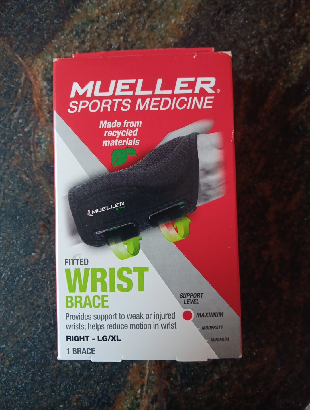 MUELLER Sports Medicine Fitted Wrist Brace – Right, LG/XL- 1 Brace