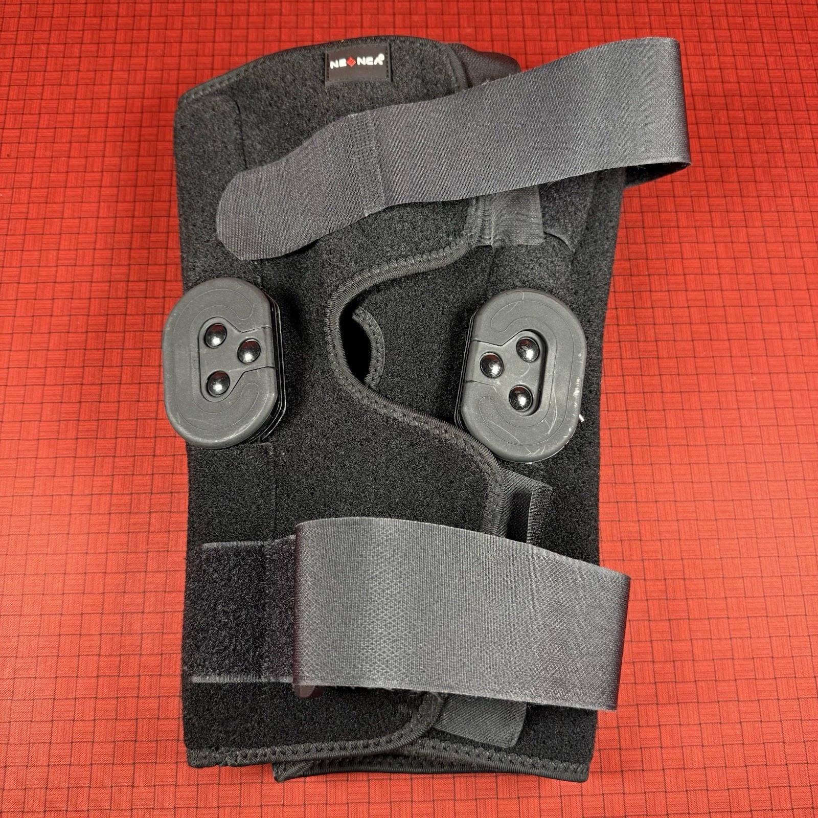 NEENCA Professional Knee Brace – Black, Medium X-Strap Fixing System