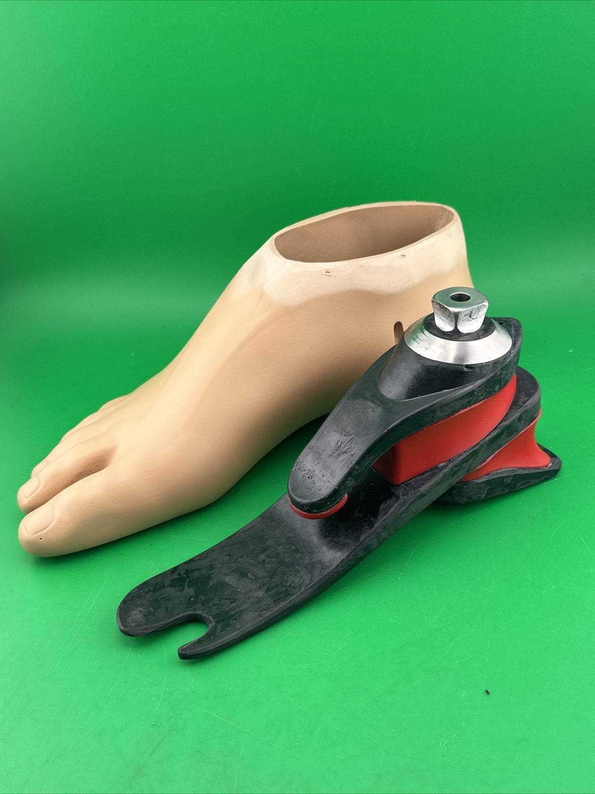 Freedom Innovations Walktec Prosthetic Foot. Size 23 Category 2