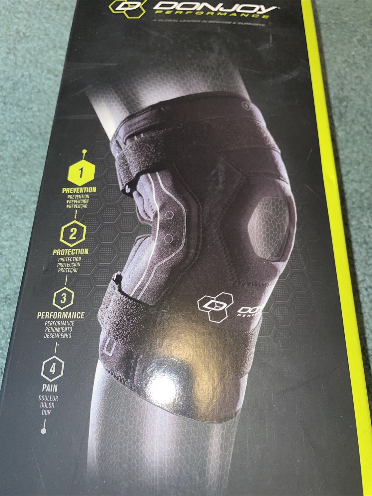 DonJoy Performance Bionic knee Comfort Hinged Knee Wrap Small