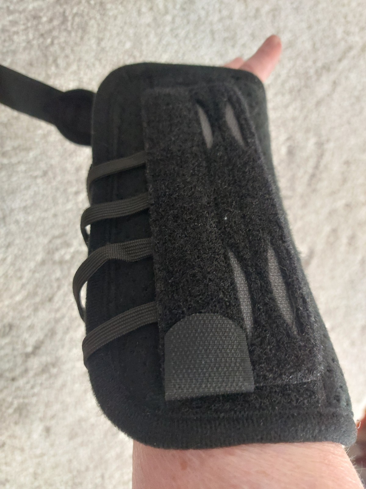 Hely & Weber Right Wrist Thumb Spica Brace Adjustable Black Adult Orthopedic