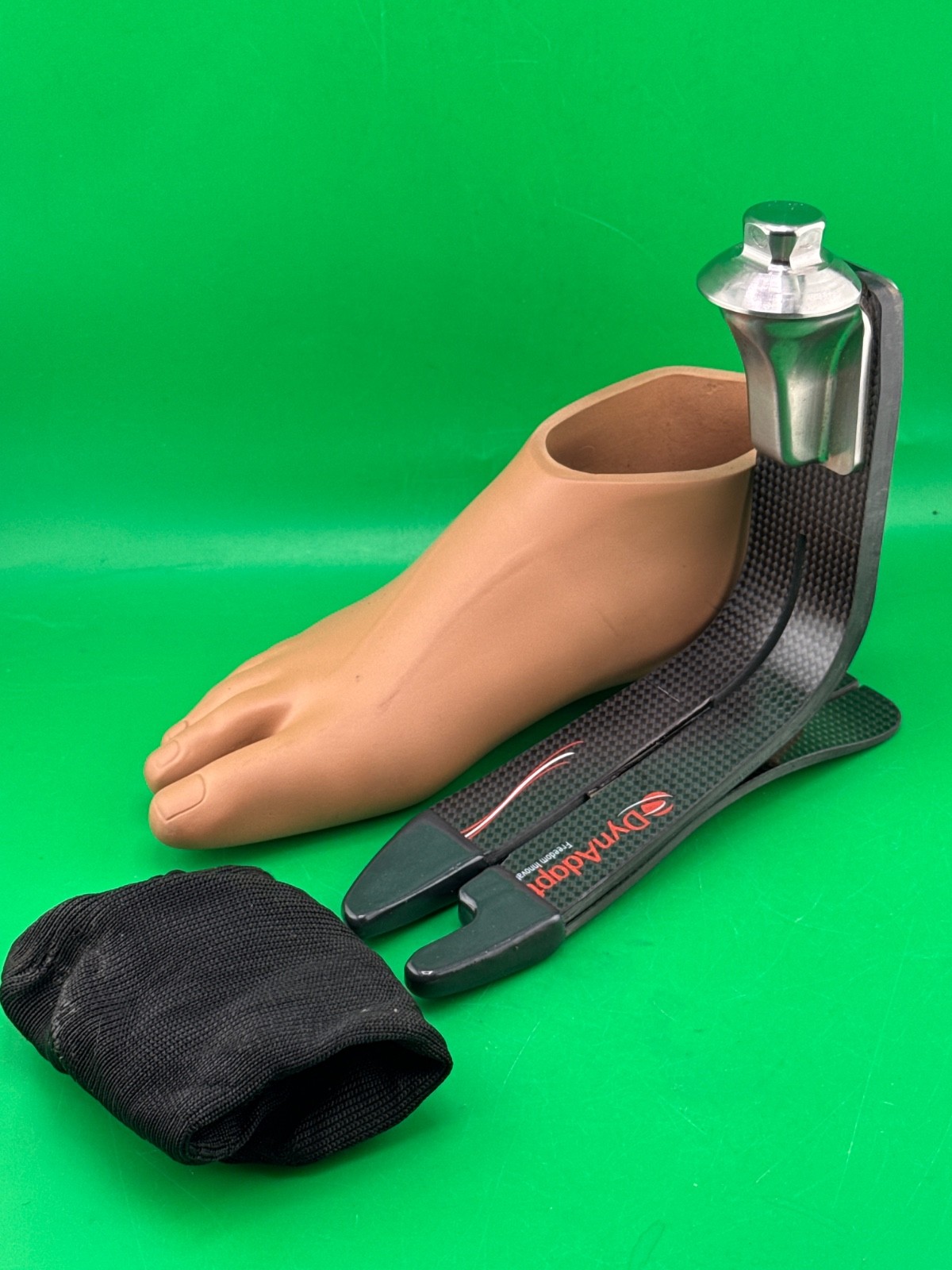 Freedom Dynadapt Prosthetic Foot Size 22 Category 1. Right. Great cond