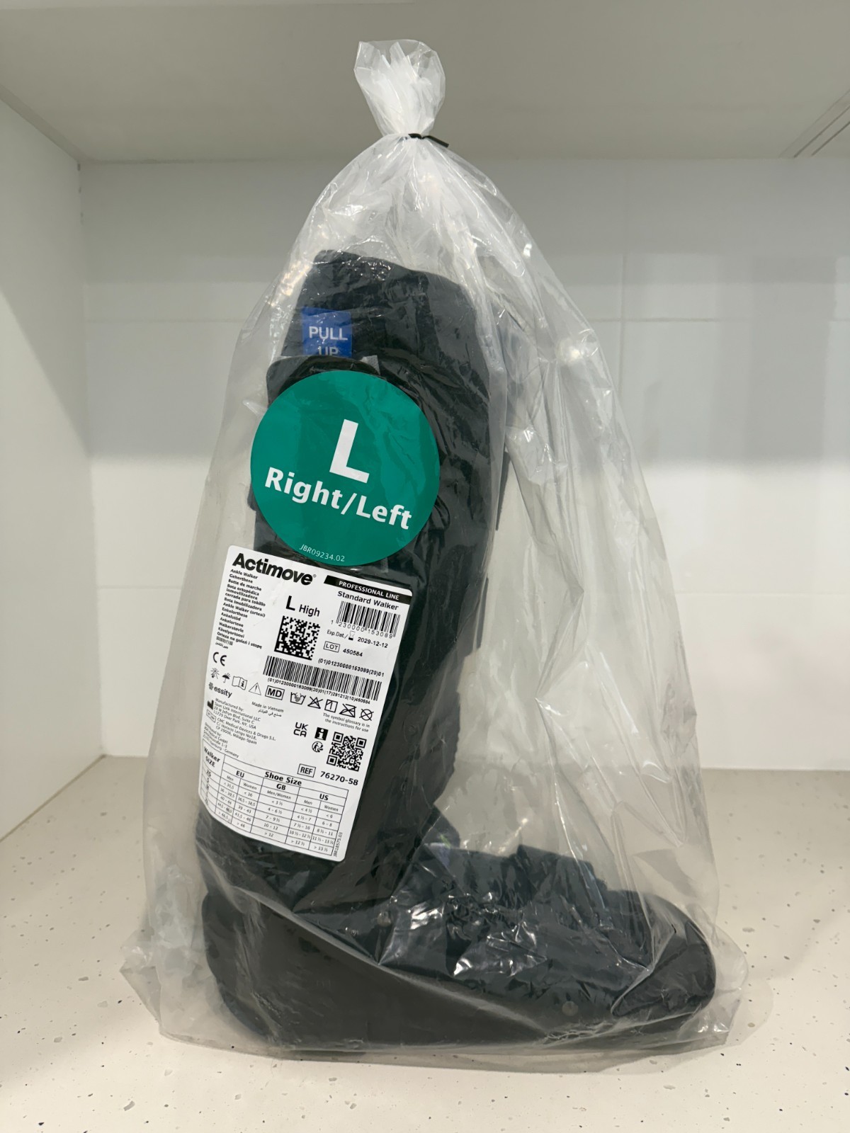 Actimove Pro Line Standard Walker Boot High Left or Right Leg Small / Large BNIB