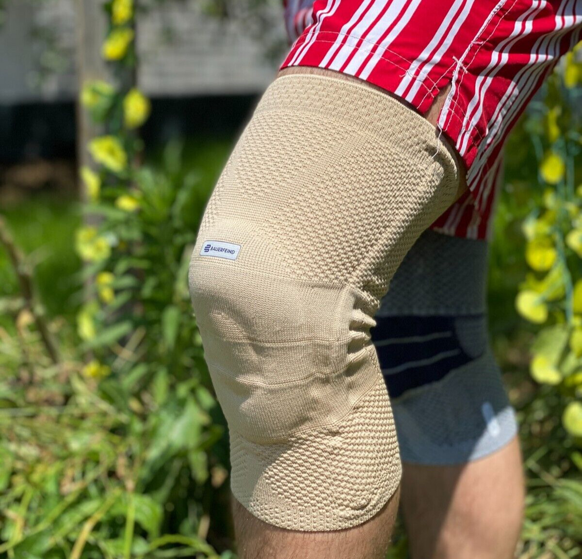 Bauerfeind GenuTrain Size 2 Knee Joint Brace Patella Support Bandage Sleeve ACL