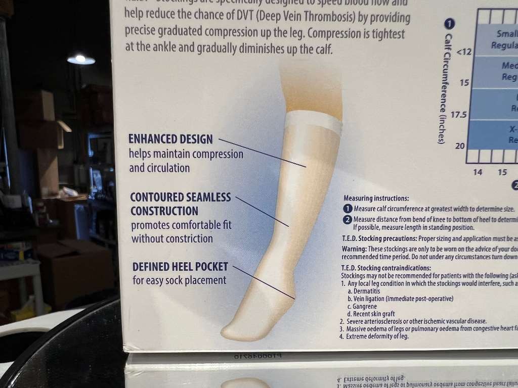 Covidien T.E.D. Anti-Embolism Stockings Closed Toe Knee White X-Large/Regular