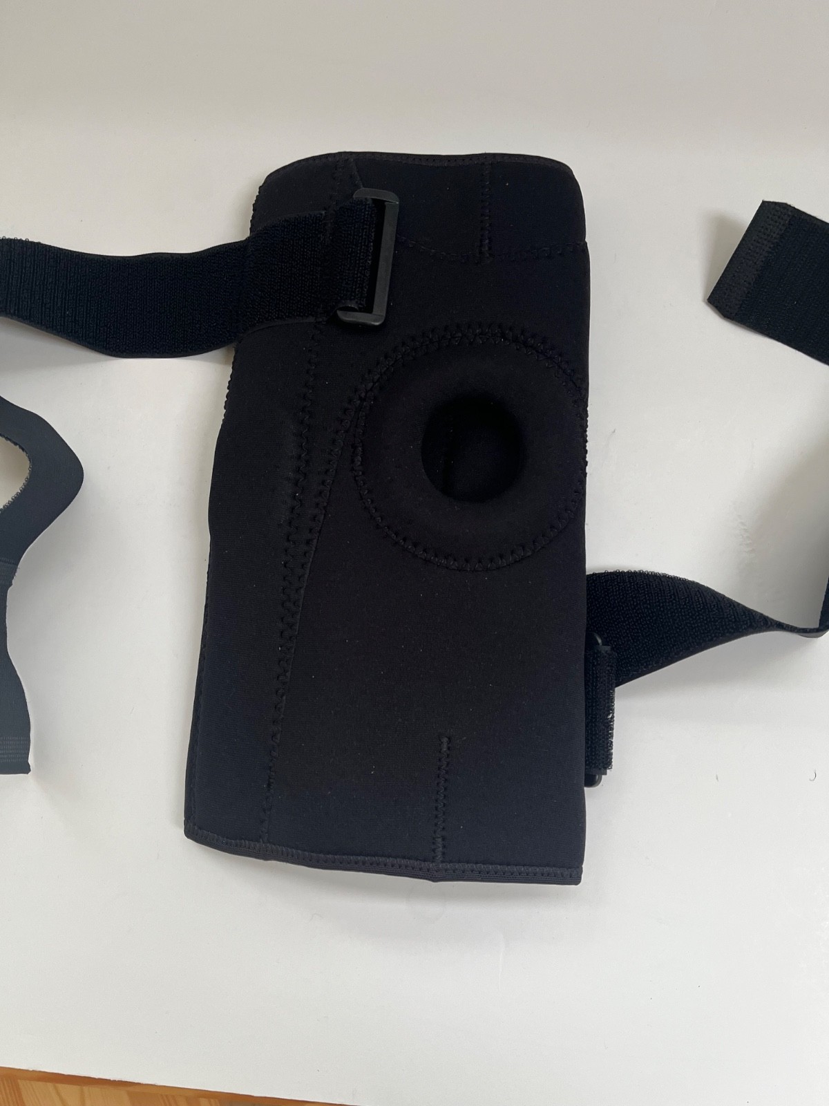 Advantage Comfort Fit Orthopedic Knee Brace, FDA Cleared, Medium, 2 Stabilizers