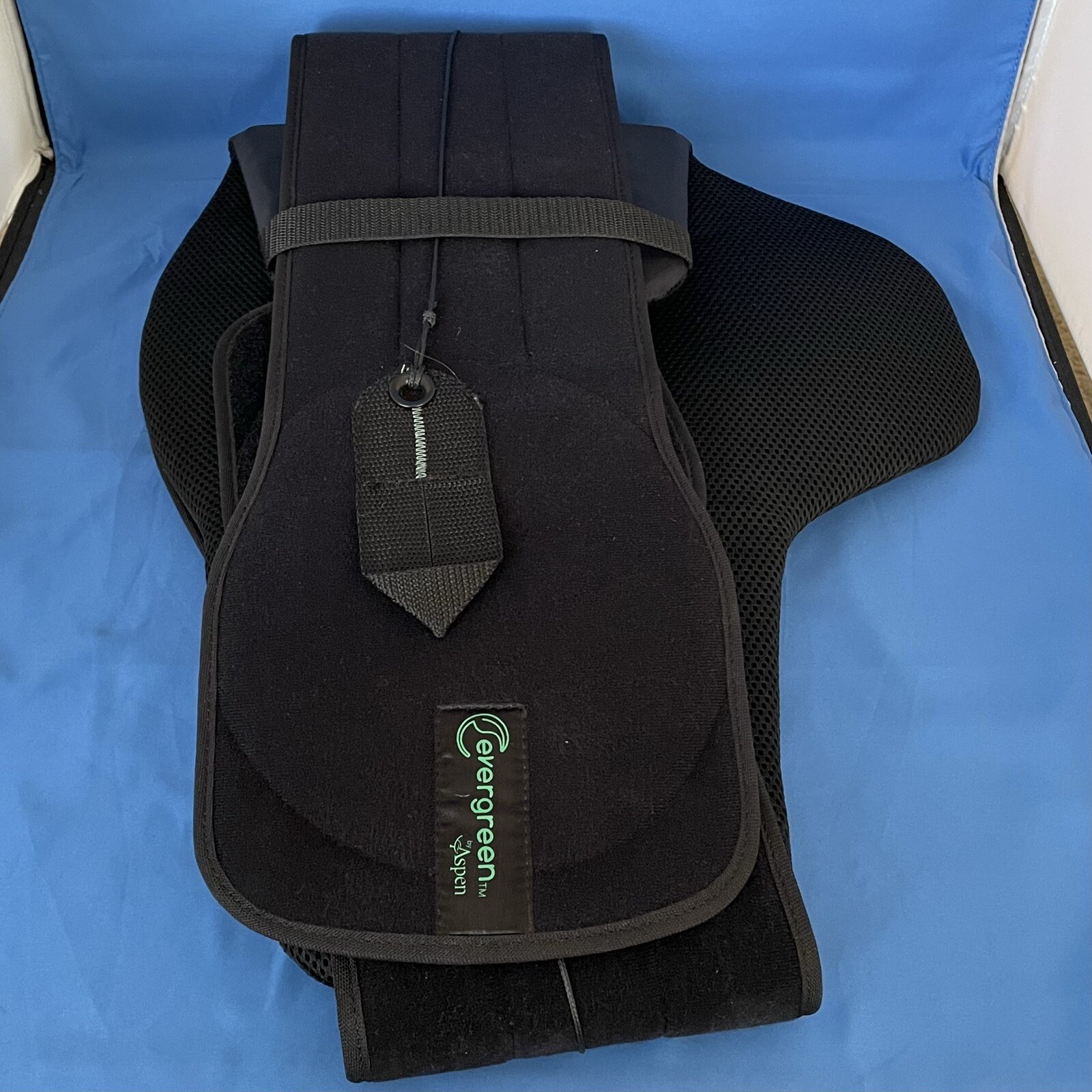 Evergreen By Aspen Back Support One Size Adjustable HN1005/Excellent/Used twice