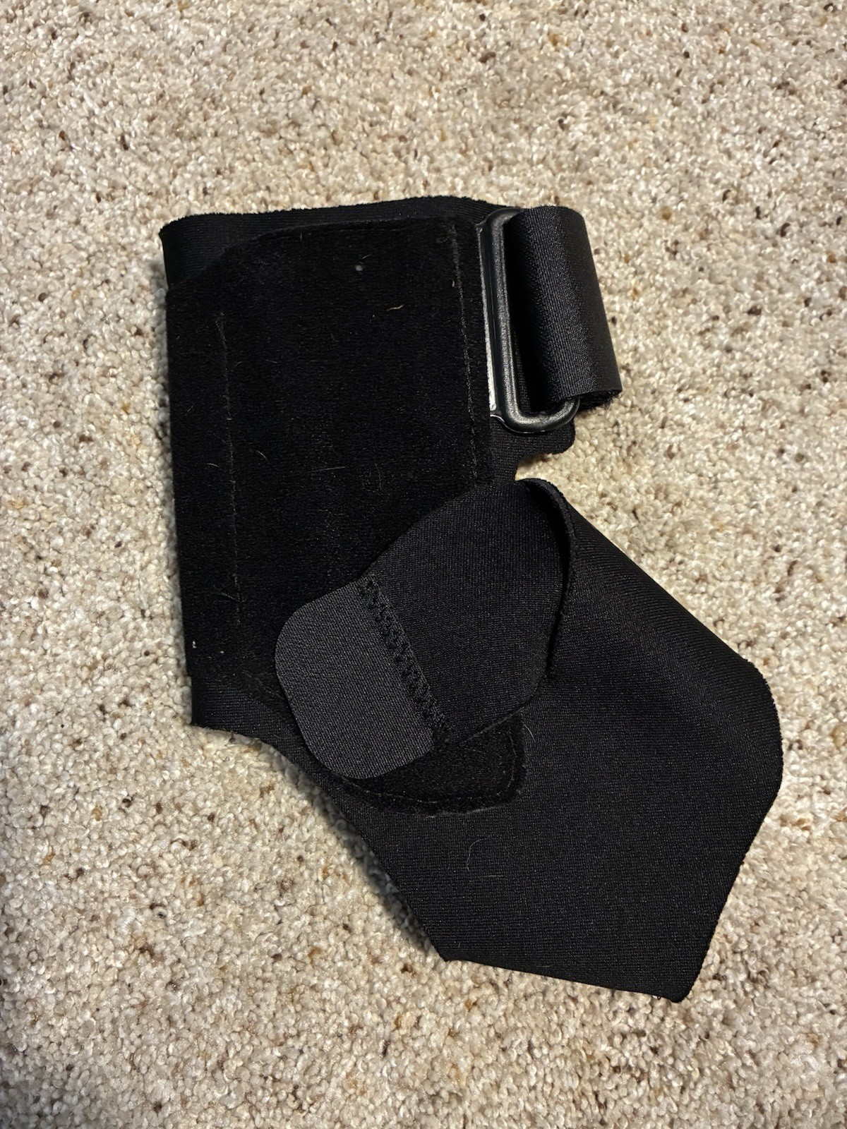 3M Ace Neoprene Adjustable Ankle Brace With Side Supports Size M/L
