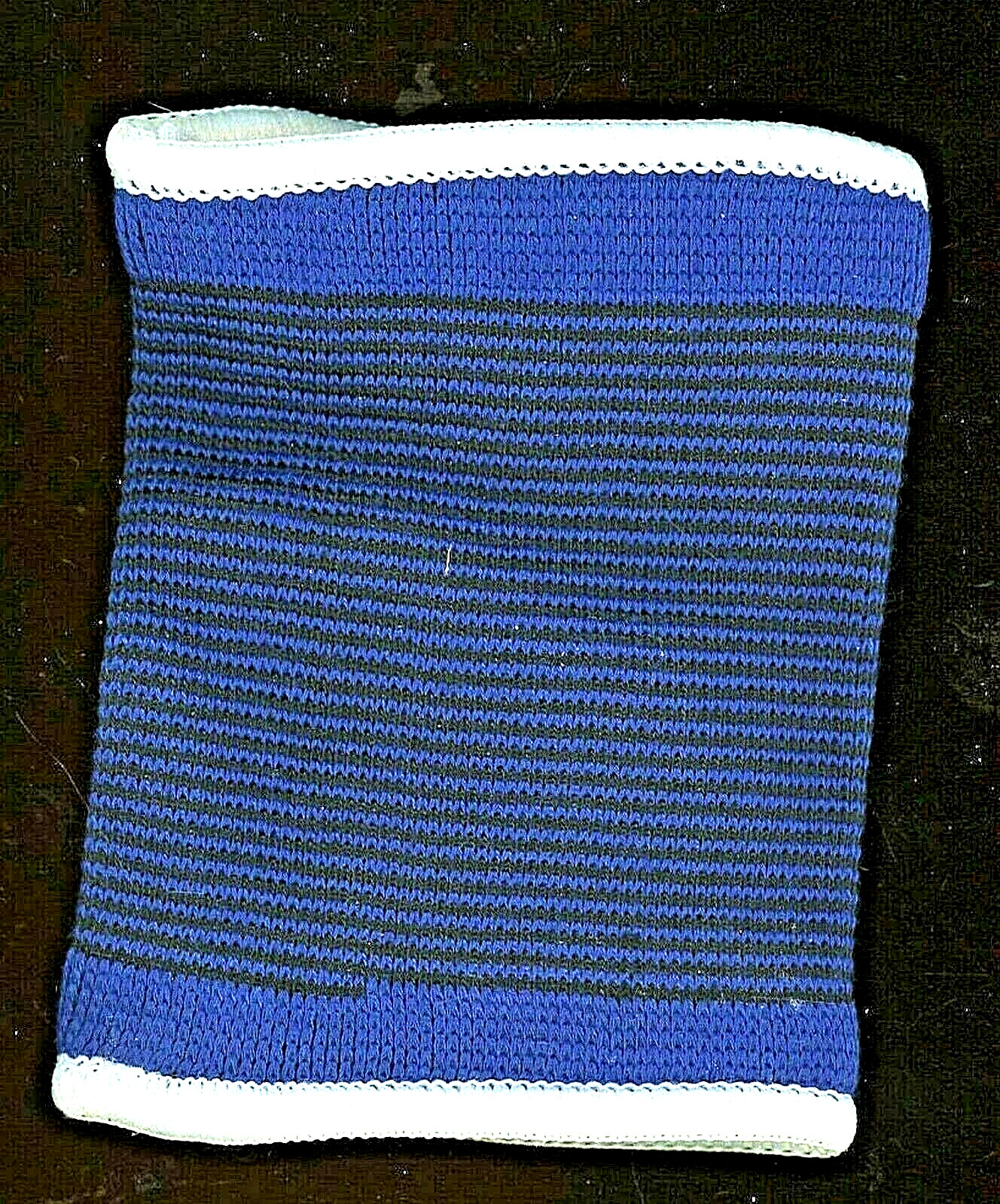 Elastic Wrist Sleeve Tube With Light Compression Support That Holds Bandages On