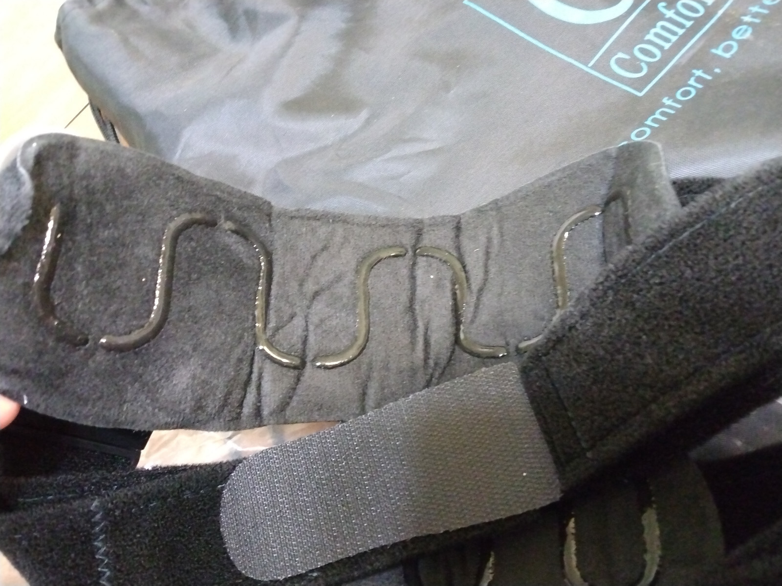 2 Comfortland OA-200-L OA-200-R Knee Brace Left & Right (Pair) With Tools & Bag