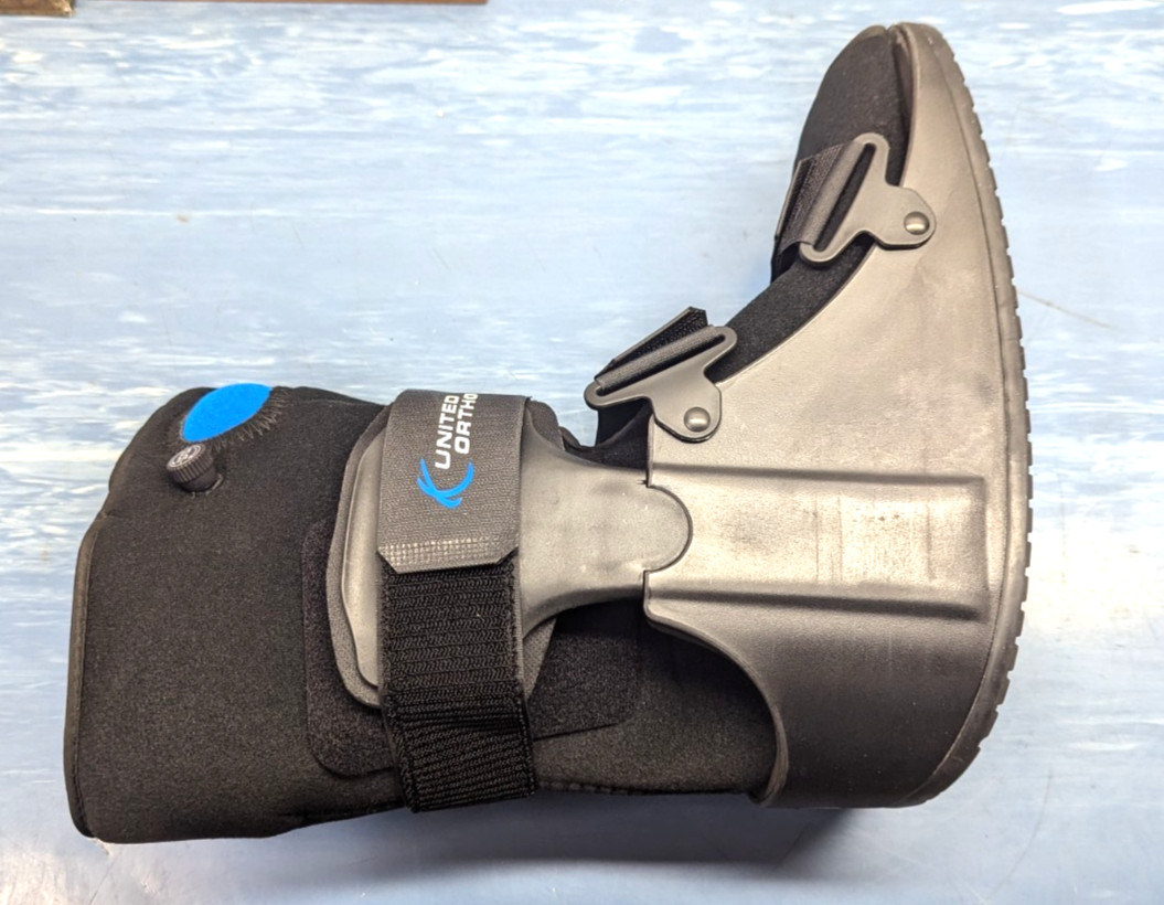 United Ortho Short Air Cam Walker Fracture Boot Extra Large Black Medical Boot