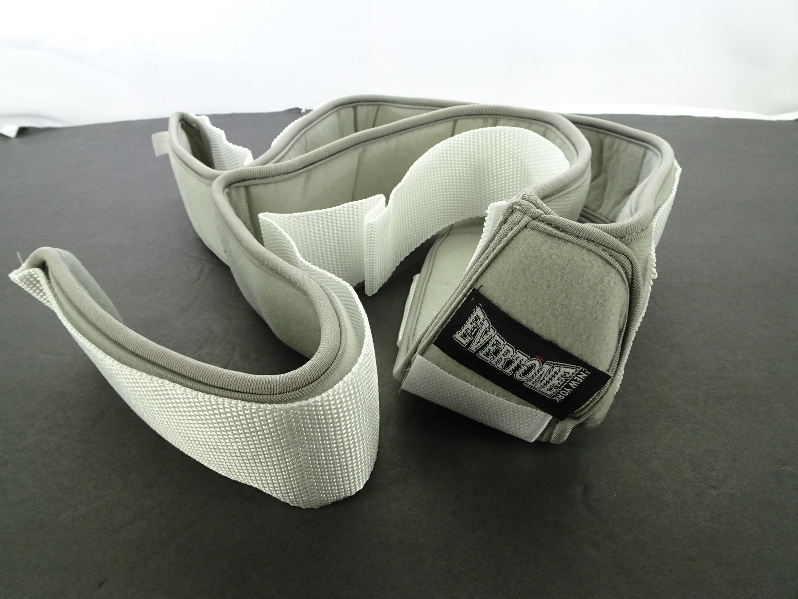 Posture and Clavicle Upper Back Shoulder Support Back Brace White and Grey TF