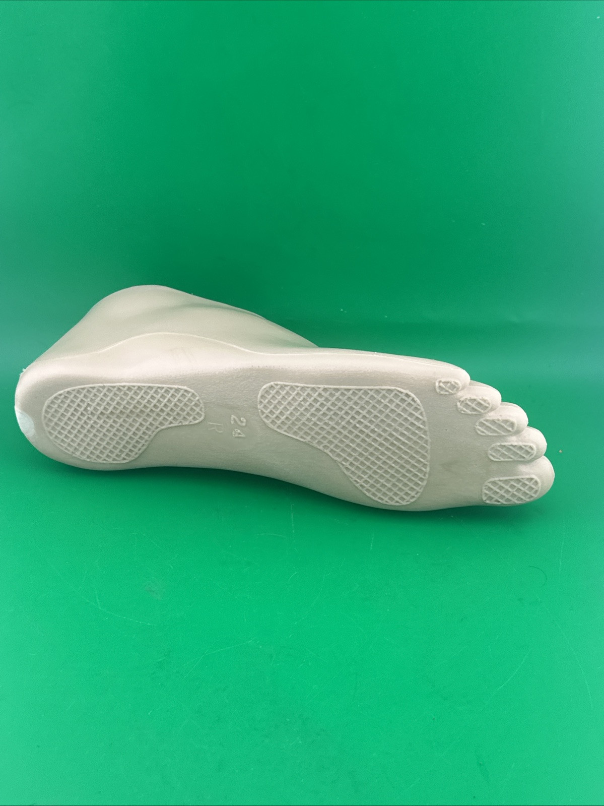 Right prosthetic foot shells footshell. carbon foot covers. several sizes. new