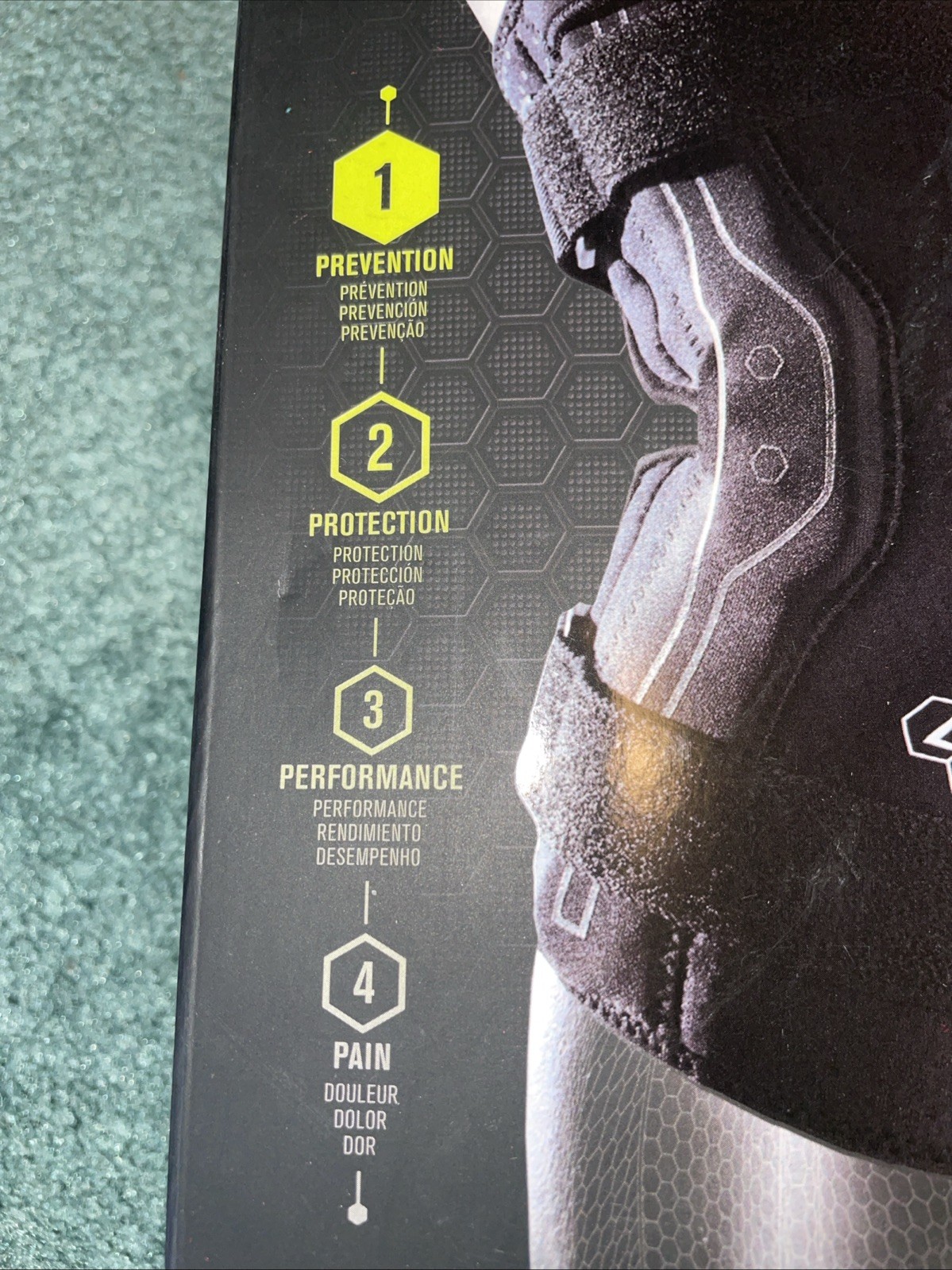 DonJoy Performance Bionic knee Comfort Hinged Knee Wrap Small