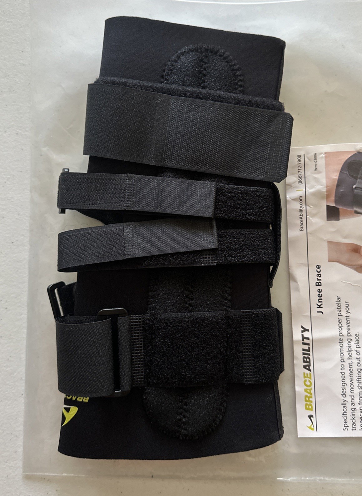 Braceability J Knee Brace Stabilizer Left or Right Size Small 03K06 New