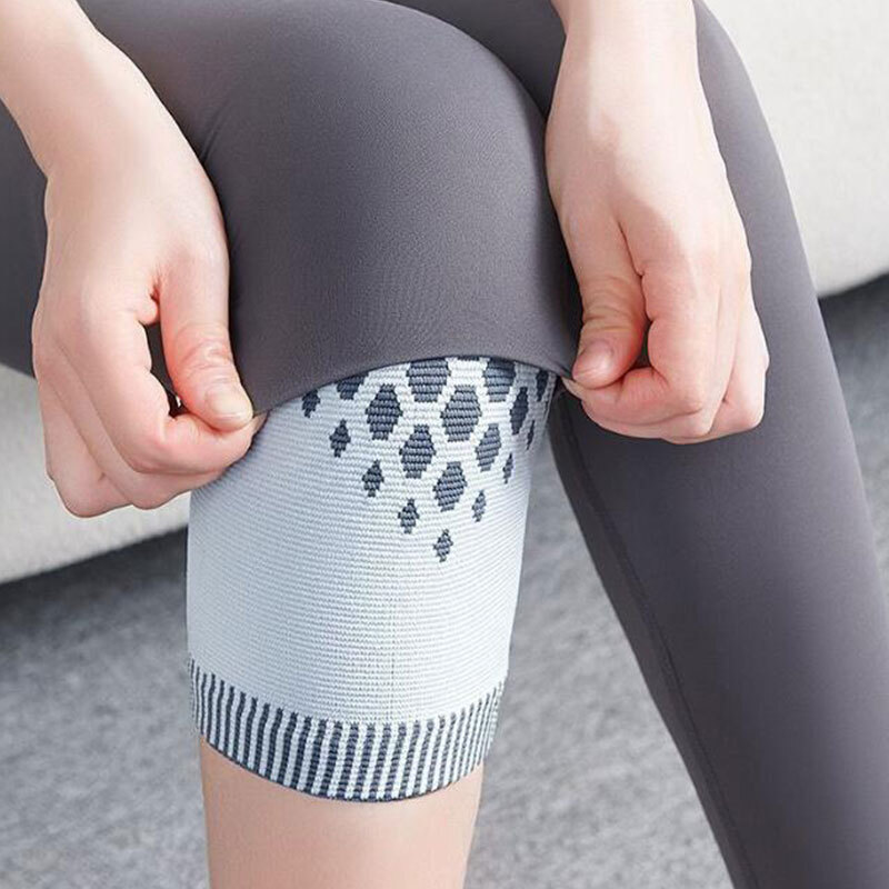 1 Pair Knee Massager Self-heating Support Knee Pad Warm Knee-joint Anti-slip