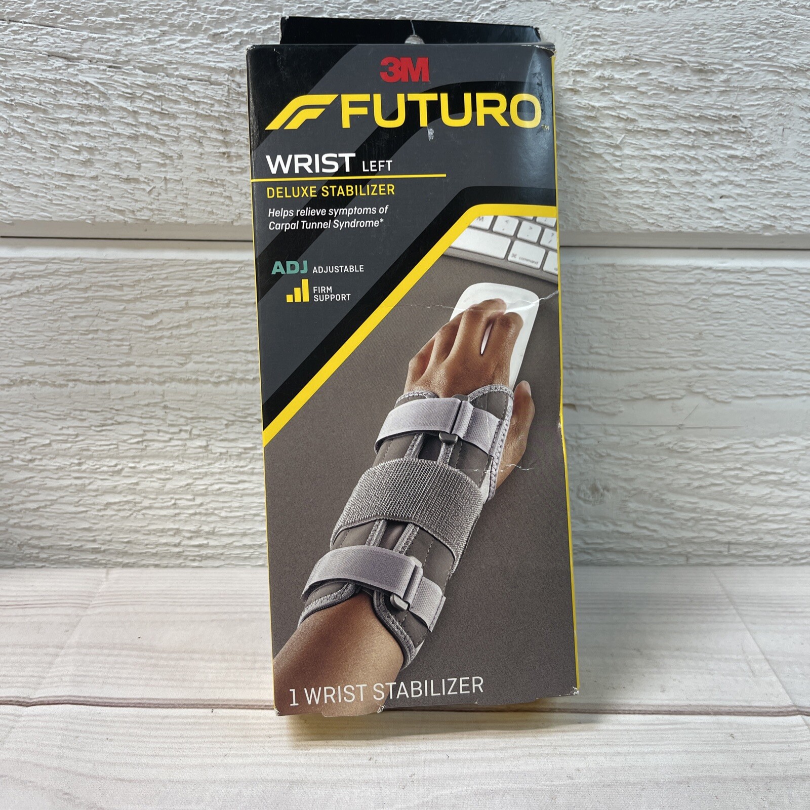 3M Futuro Deluxe Wrist Stabilizer, Left Hand, One Size, Gray, Adjustable, 09014