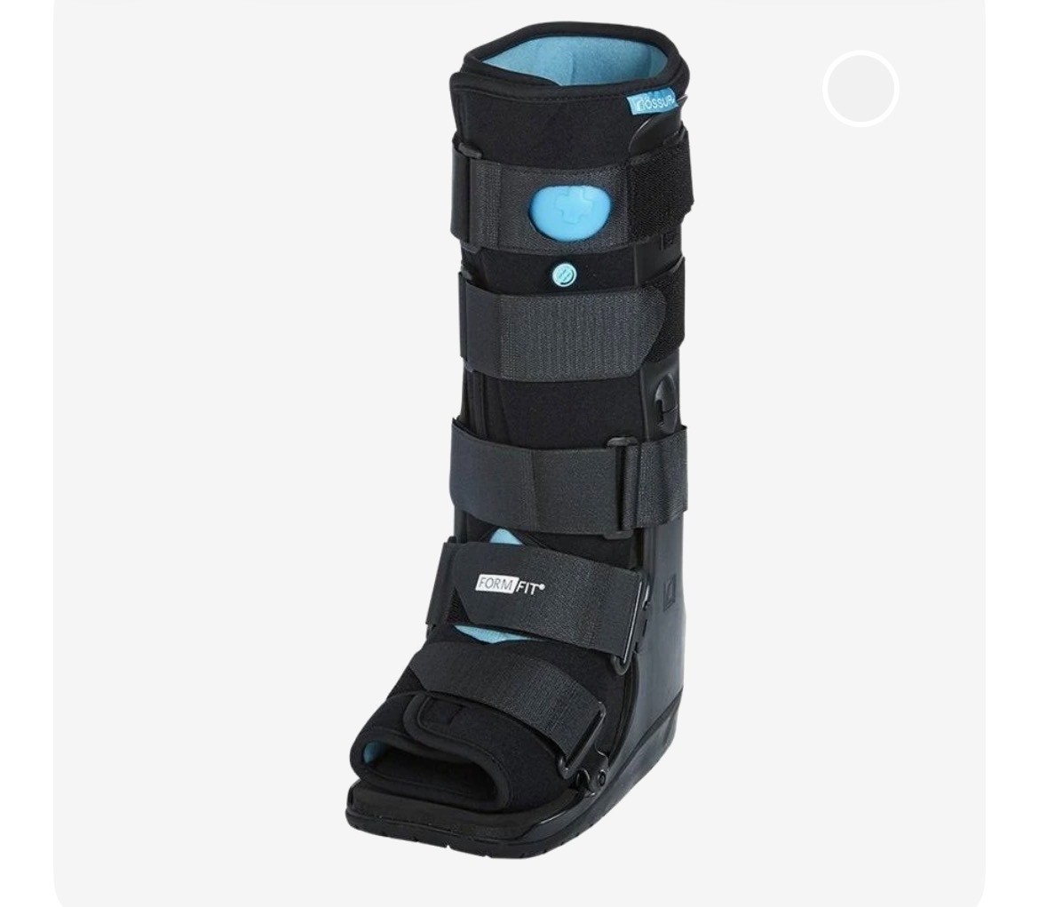 Ossur Formfit Air Walker Boot – Left Foot – Size Medium