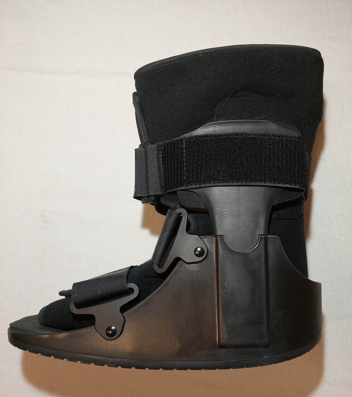 United Ortho Air Cam Walker Boot–Foot/Ankle Support –Removable Liner–Preowned(L)