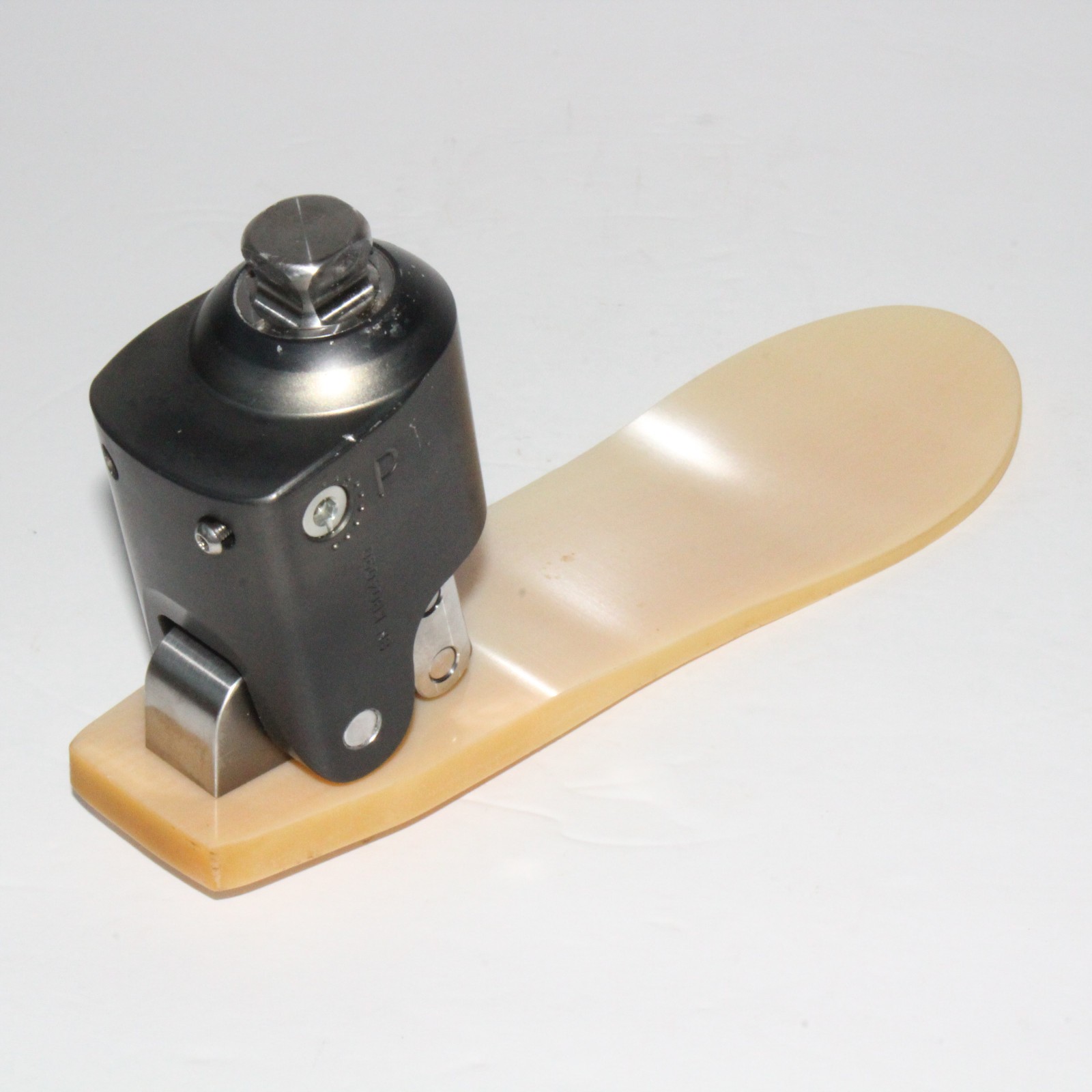 Freedom Innovations Kintrol Hydraulic Prosthetic Foot/Ankle ~ Sz 26 CAT 2 LEFT