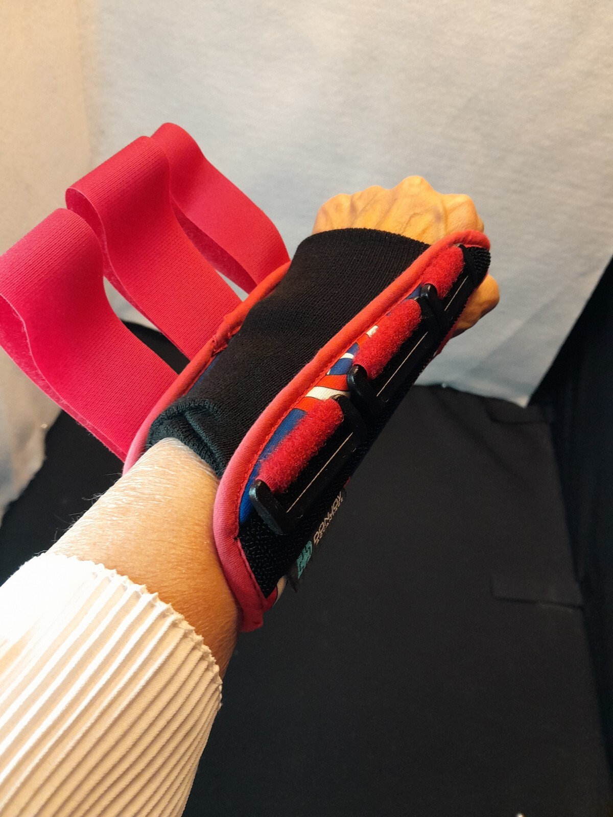 NEW Marvel CAPTAIN AMERICA Comfort Wrist Brace DONJOY ADVTG. Moderate YOUTH LEFT